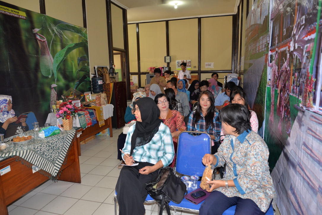 Pemerintah Kota Palangka Raya memfasilitasi pelaku usaha UMKM di Kota Palangka Raya