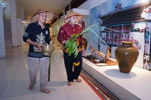 Museum Balanga: Membersihkan Koleksi dengan Ritual Mamapas Manyadingen Ramu 