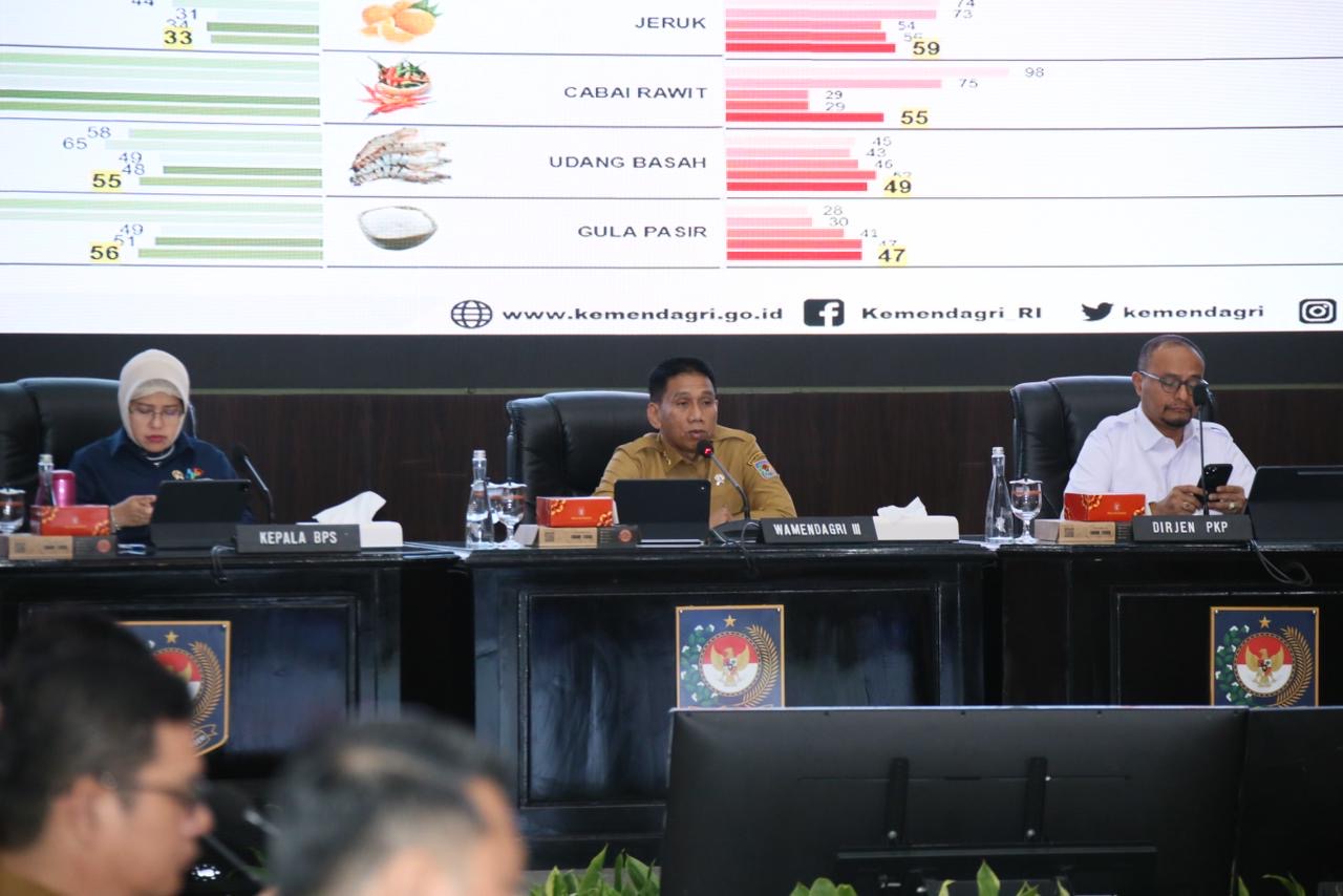 Inflasi 2,86 Persen, Wamendagri Wiyagus Ingatkan Pemda Waspadai Kenaikan Harga Emas dan Pangan