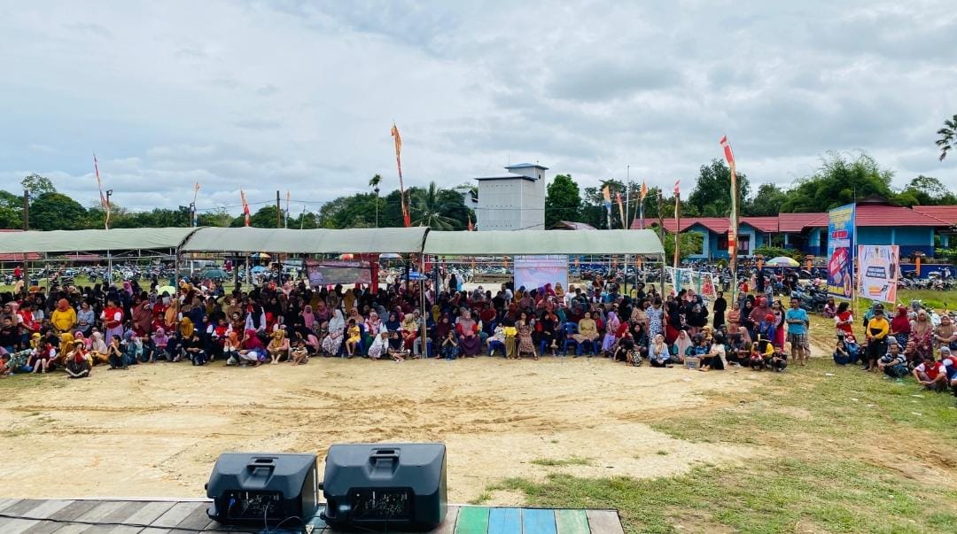 Buka Pasar Penyeimbang di Kecamatan Laung Tuhup, Sekda Nuryakin Sebut Bukti Kehadiran Pemerintah di Tengah Kesusahan Rakyat