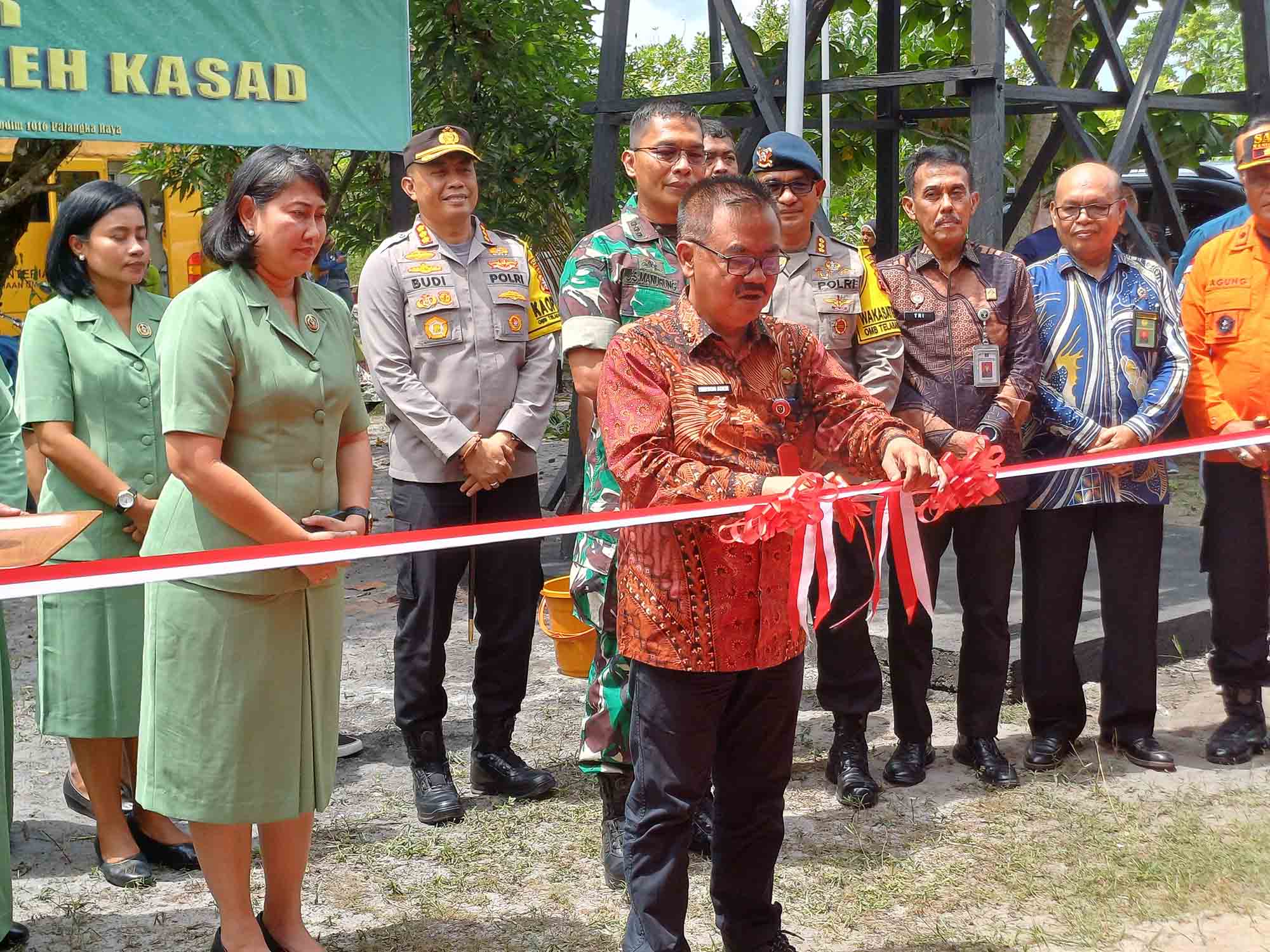 Plh. Asisten Pemkesra Herson B. Aden Buka Vicon Pelaksanaan Peresmian Program TNI Manunggal Air Tahun 2024