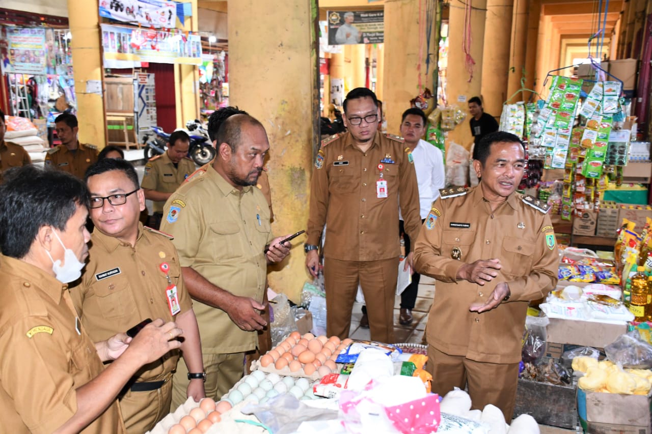 Perdana, Wabup Barsel Pimpin Sidak Pasar Jelang Bulan Ramadan