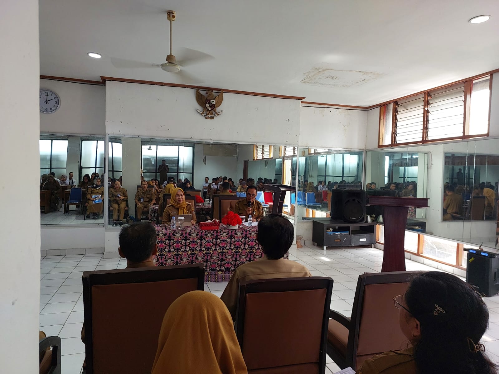 Kadispursip Kalteng Nunu Andriani Pimpin Rapat Rutin, Bahas Soal Efisiensi : Pelayanan Publik Tetap Prioritas
