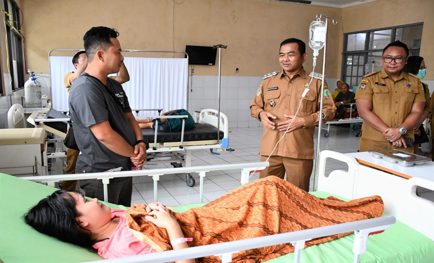 Hari Pertama Kerja, Wabup Barsel Langsung Sidak Pelayanan Publik