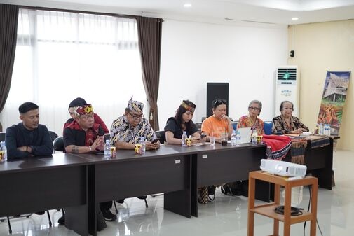 Disbudpar Kalteng Selenggarakan FGD Busana Jagau Nyai Kalimantan Tengah