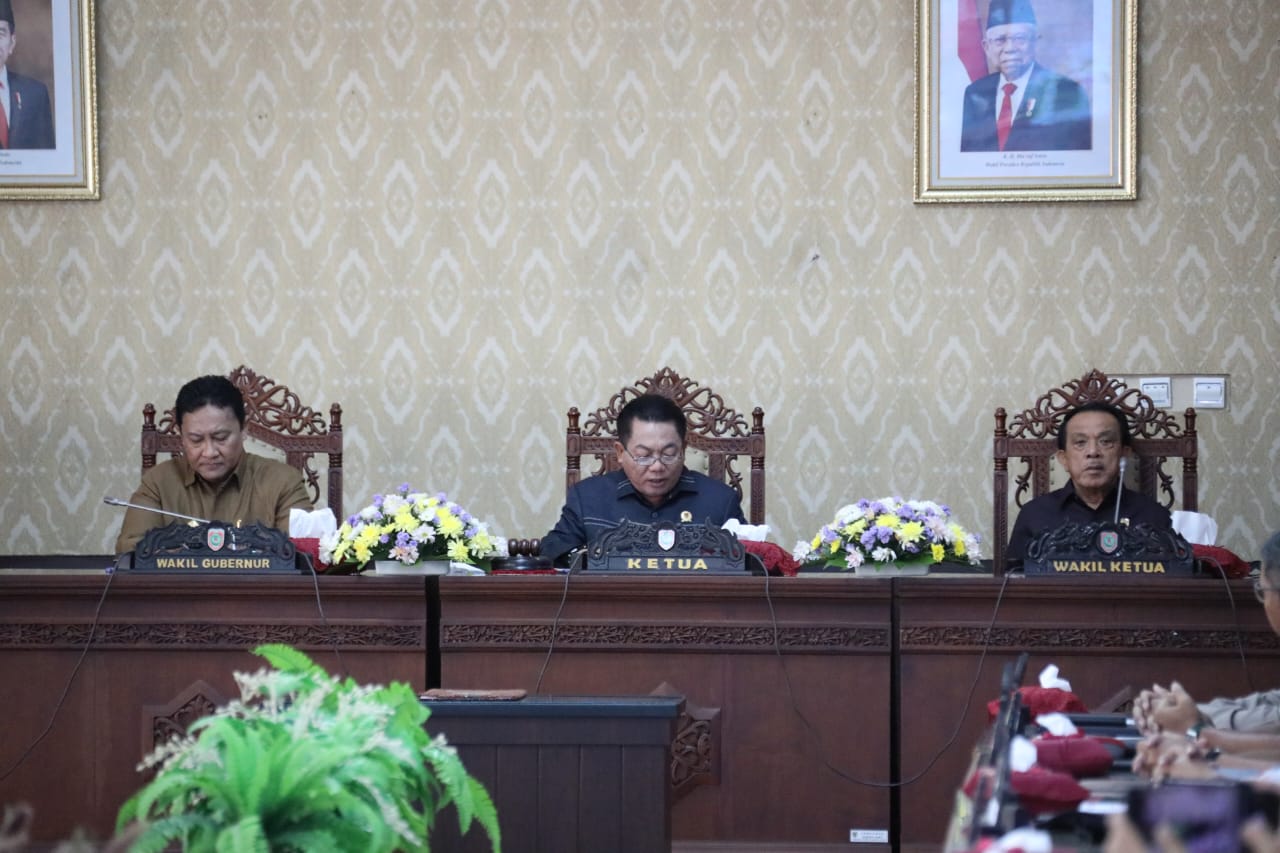 Wagub Edy Pratowo Sampaikan LKPj Gubernur Akhir TA. 2023