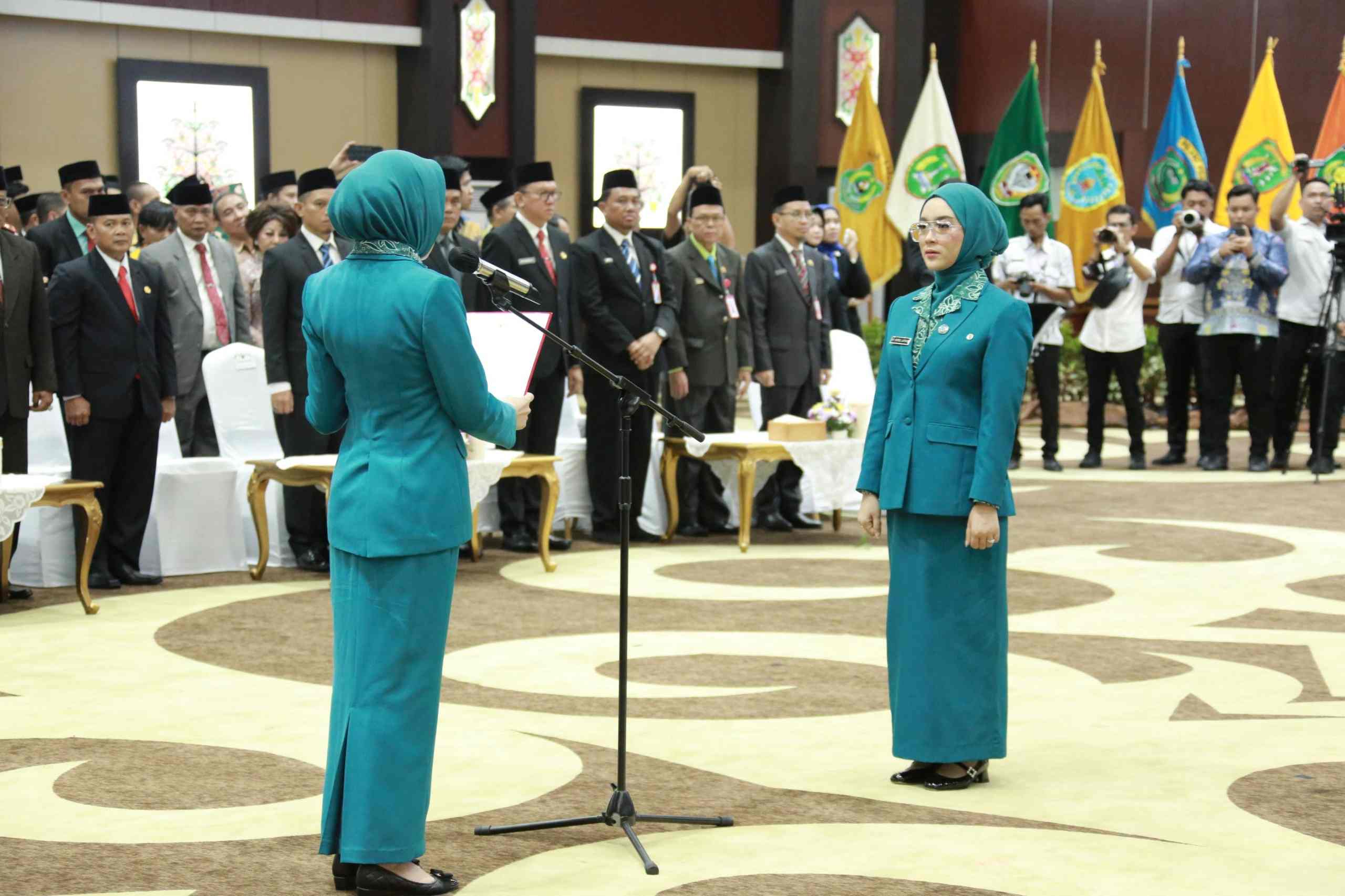 Kadis PMD Prov. Kalteng Hadiri Pelantikan Ketua TP-PKK, TP Posyandu dan Ketua Dekranasda Kabupaten Lamandau Masa Jabatan Tahun 2025-2030