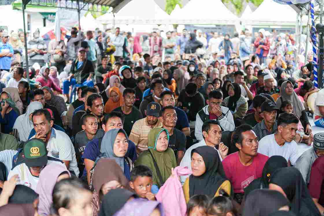 Sambut Ramadan dan Idulfitri 1447 H, Gubernur Agustiar Sabran Salurkan Bantuan Presiden dan Kartu Huma Betang Sejahtera di Kotim