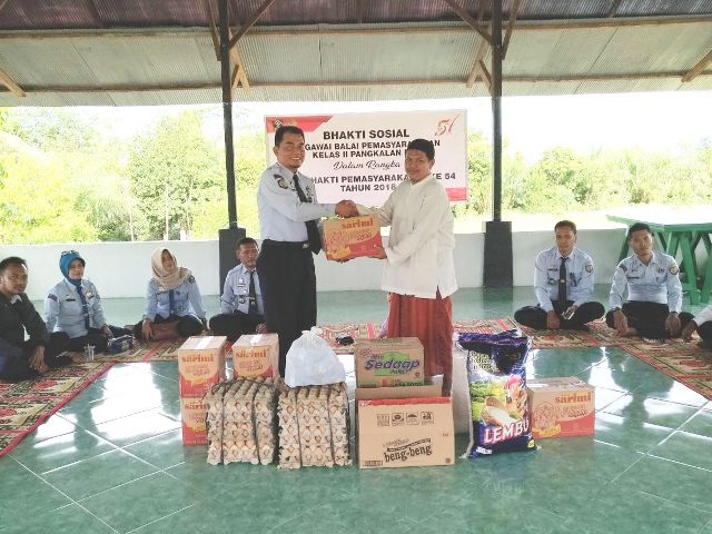 Bapas Pangkalan Bun Laksanakan Anjangsana Ke Panti Asuhan Dan Pembersihan Taman Kota 