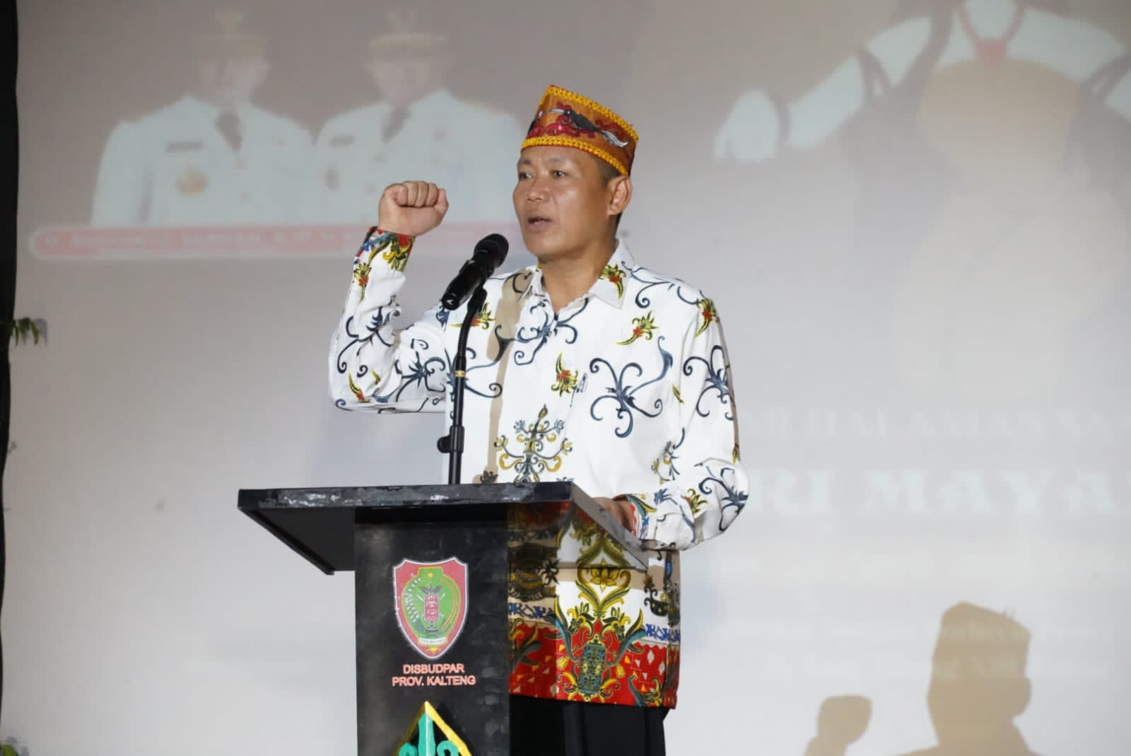 Sahli Gubernur Bidang Ekonomi, Keuangan dan Pembangunan Yuas Elko Buka Pagelaran Sendratari Tahun 2024