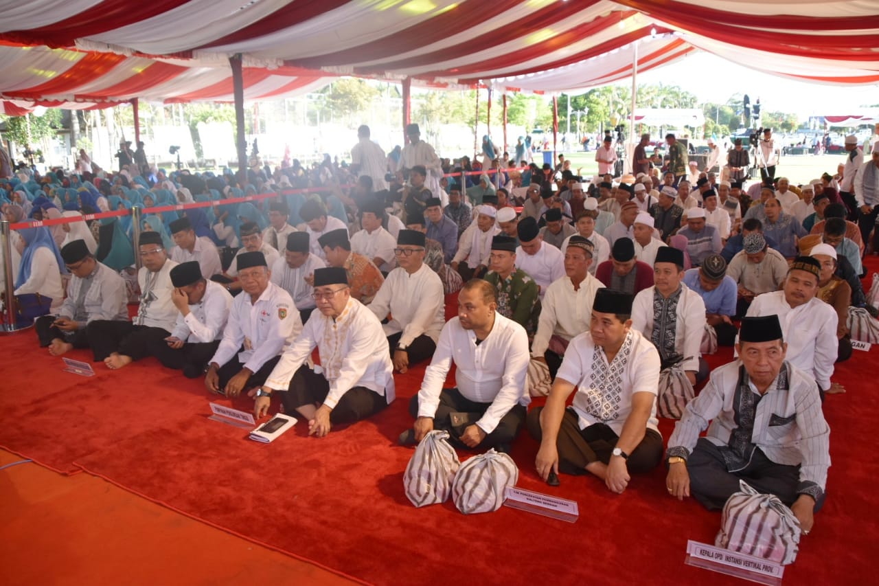 Pemprov Gelar Buka Puasa Bersama Sekaligus Syukuran Hari Jadi dan 3 Tahun Kepemimpinan Sugianto-Habib