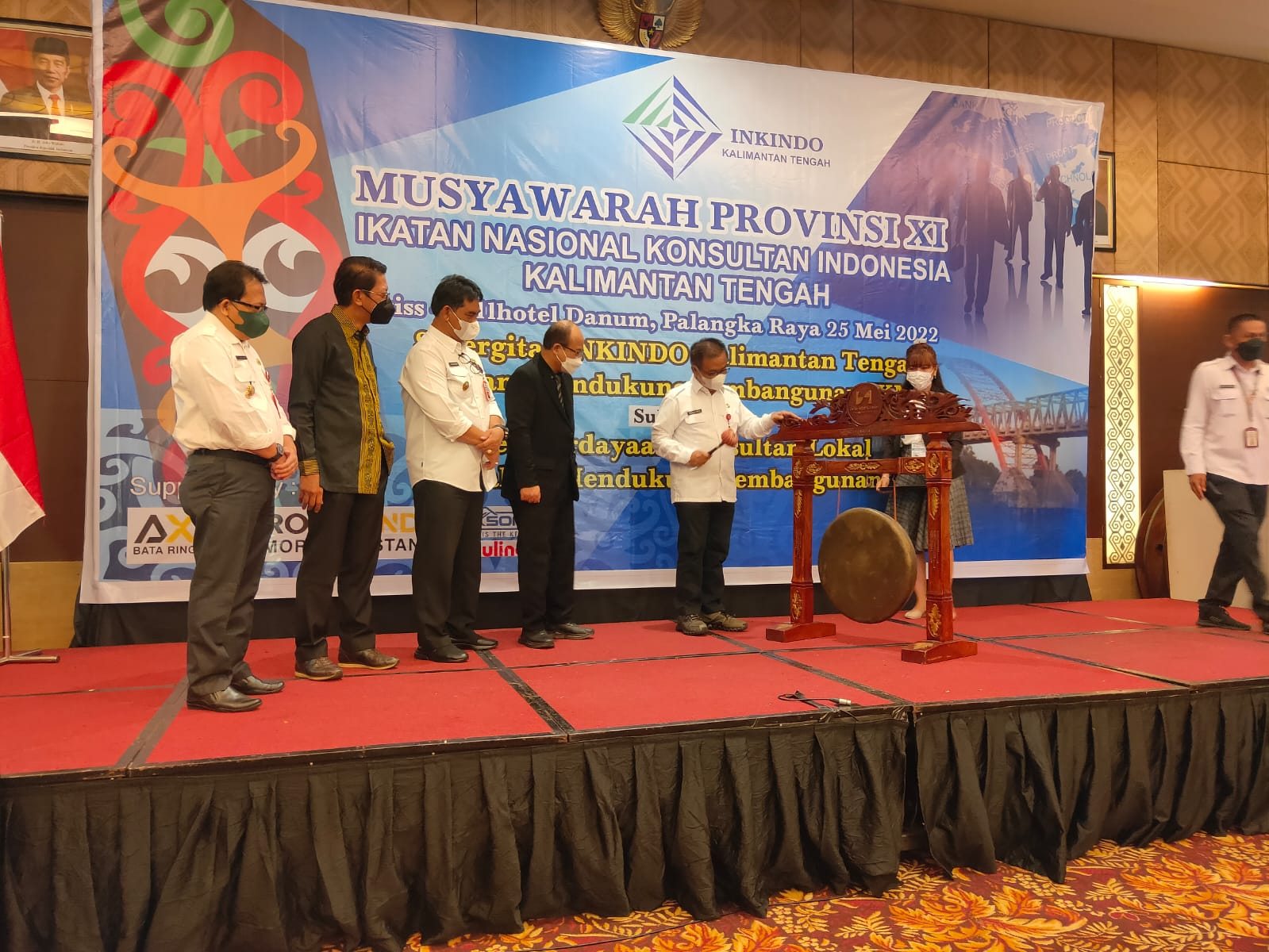Sahli Gubernur Bidang Pemerintahan, Hukum dan Politik Herson B Aden Buka Musprov INKINDO Prov Kalteng Tahun 2022