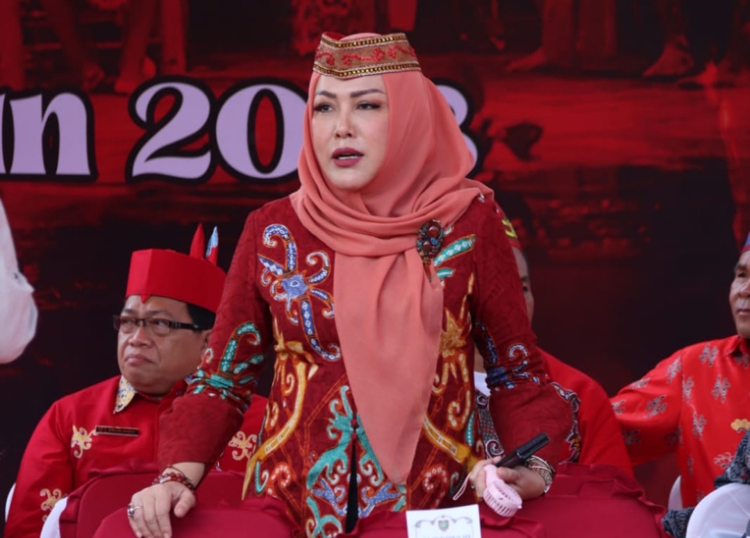Kalteng Catat Rekor MURI Tari Wadian Dadas/ Bowo