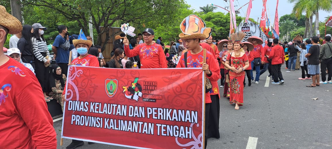 Dislutkan Prov. Kalteng Tampilkan Ikan Jelawat Pada Karnaval Budaya FBIM Tahun 2023