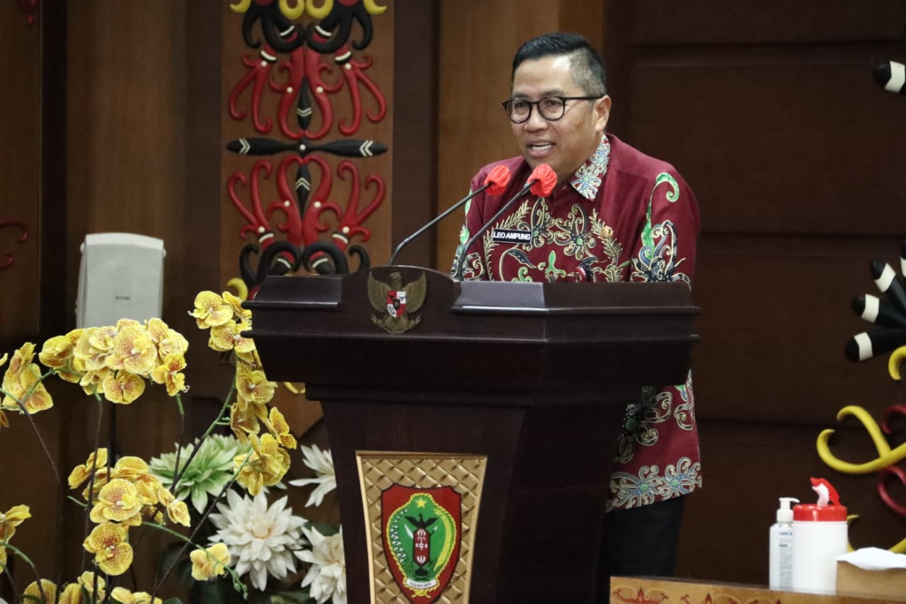Asisten Ekbang Leonard S. Ampung Buka Sosialisasi Surat Edaran Kepala Lembaga Kebijakan Pengadaan Barang/Jasa Nomor 3 Tahun 2023