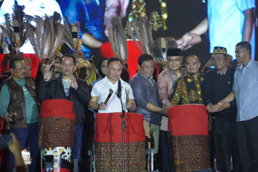 Berlangsung Sukses, FBIM Resmi Ditutup Gubernur Kalteng H. Sugianto Sabran