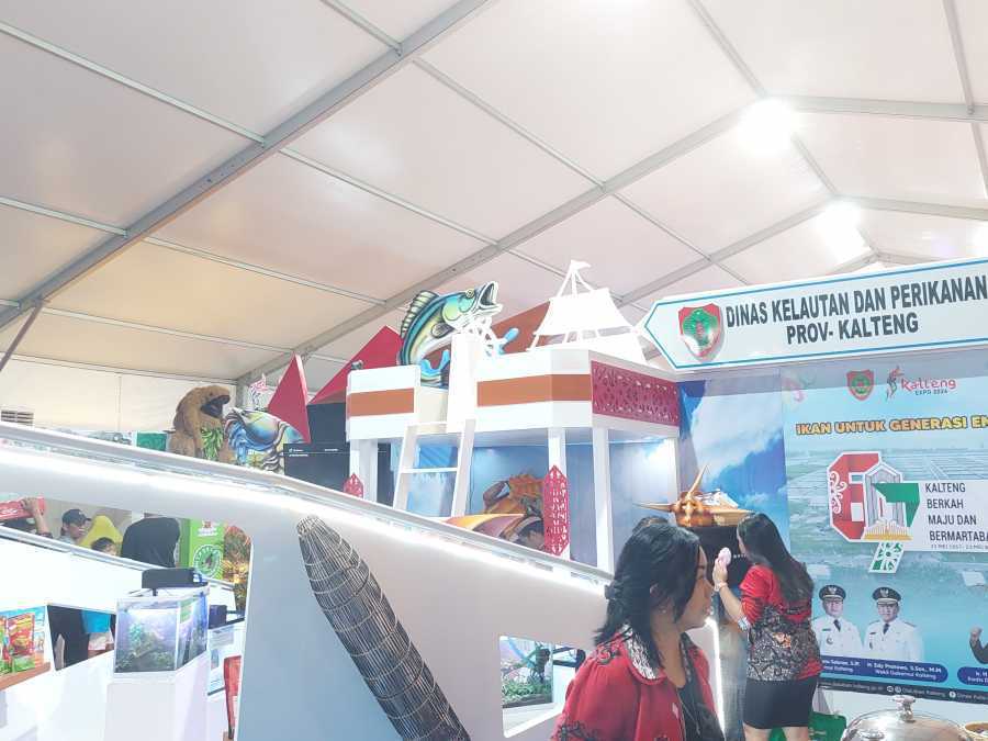 Dislutkan Prov. Kalteng Raih Double Winners Terbaik 1 Booth Kalteng Expo dan Juara 1 Karnaval Budaya