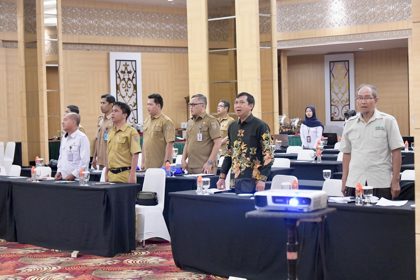 Kepala Bappedalitbang Prov. Kalteng Buka Sidang Pleno II TKPSDA Wilayah Mentaya - Katingan T.A 2024