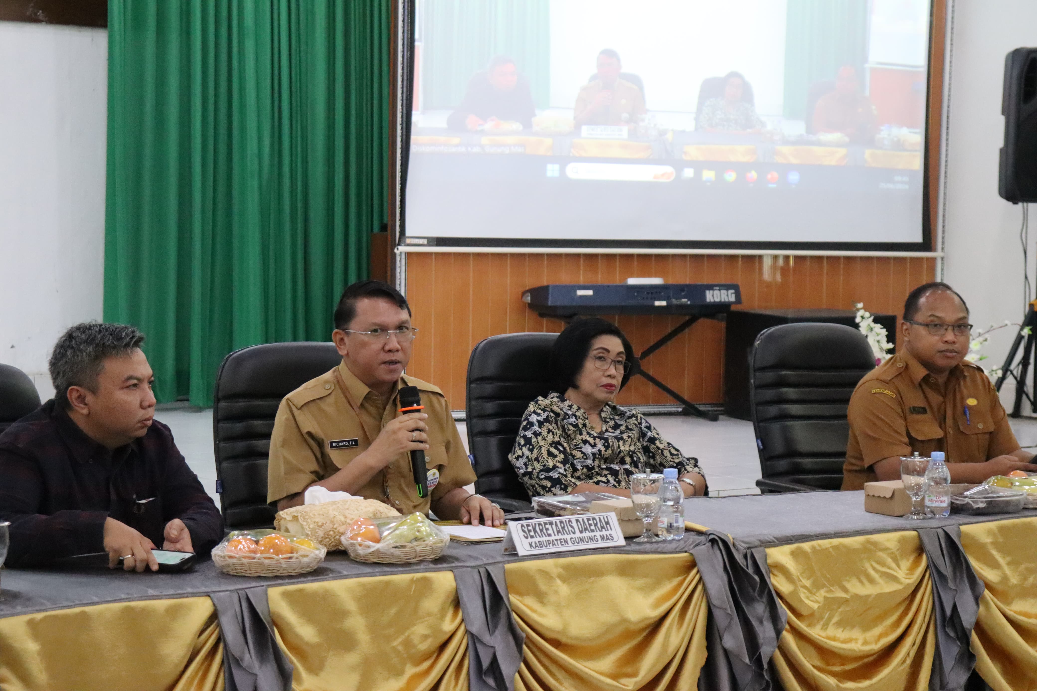 Sekda Gumas Buka FGD Optimalisasi Jaringan Telekomunikasi
