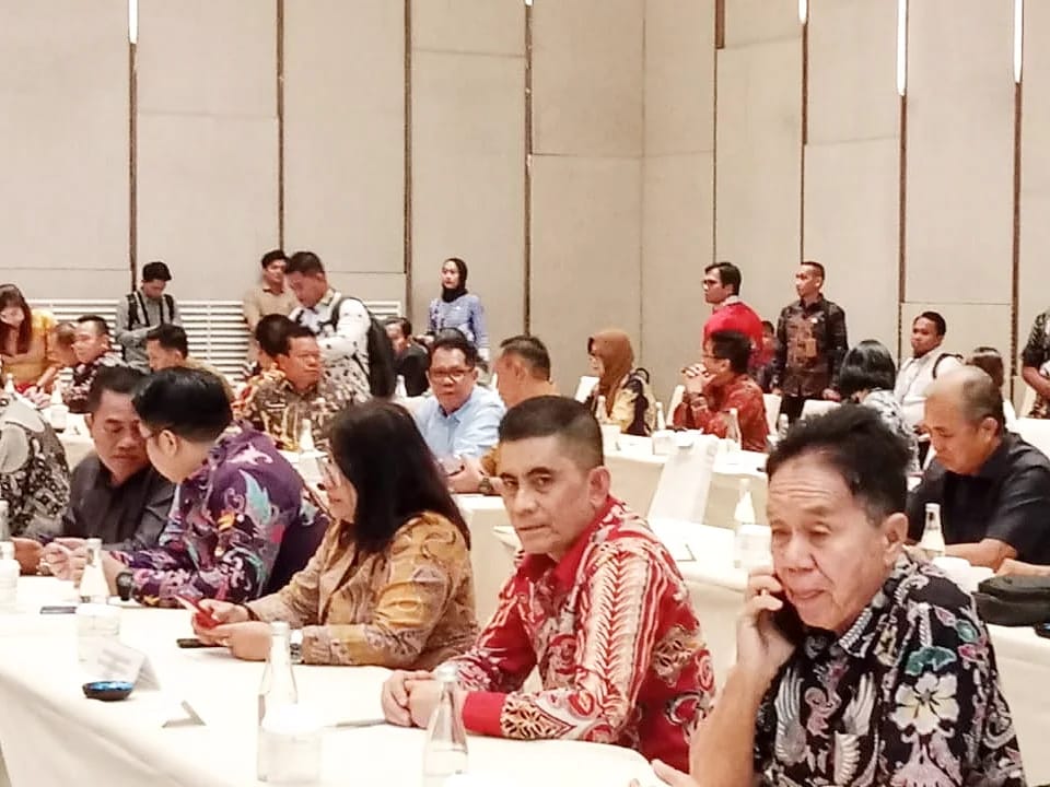 Sekretaris DPRD Hadiri Rapat Koordinasi Lintas Sektor Raperda RTRWP Kalteng