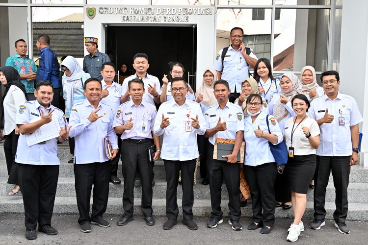 Leonard S. Ampung Tegaskan Komitmen Bapperida Dorong Pembangunan Berbasis Potensi Lokal