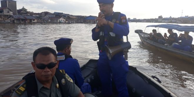 Tim BKSDA dan Poalirud Polda Kalteng Sosialisasi Bahaya Buaya di Sungai Kahayan