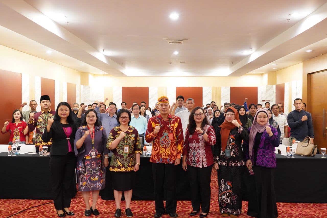 Sahli Gubernur Yuas Elko Buka Sosialisasi dan Bimtek Implementasi Perizinan Berusaha Berbasis Risiko Tahun 2024