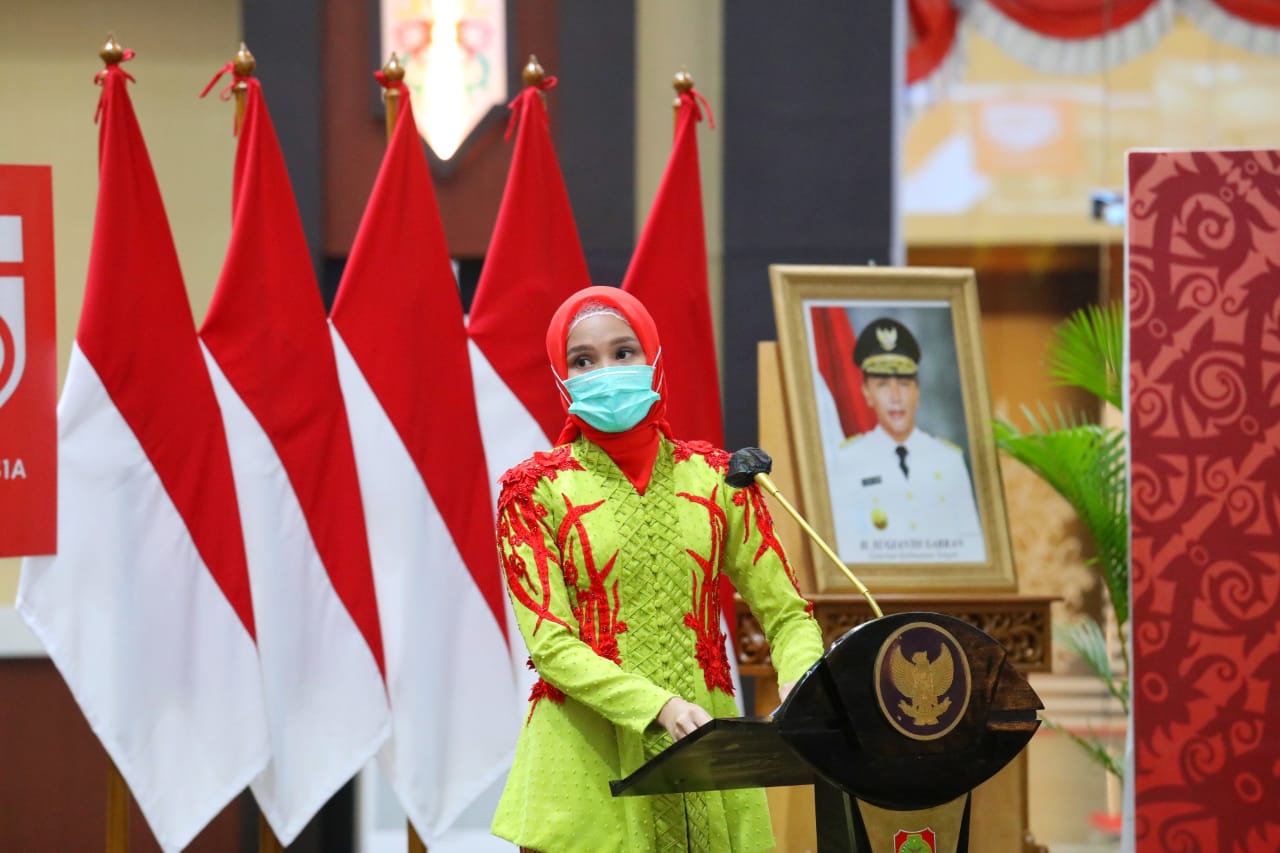 Ketua TP-PKK Ivo Sugianto Sabran Kukuhkan Pengurus Daerah IBI Prov. Kalteng Periode 2018-2023