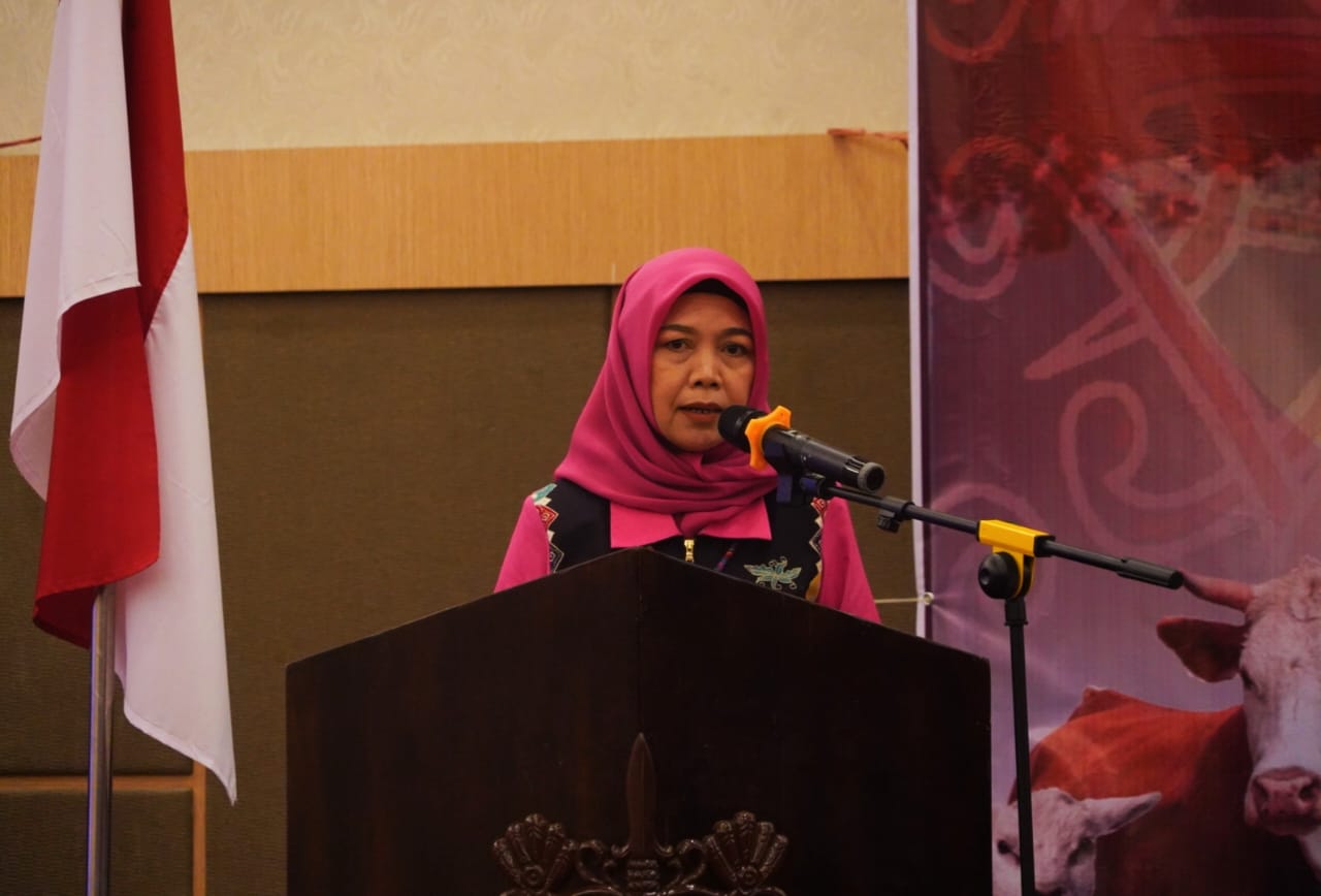 Asisten Ekbang Sri Widanarni Buka Rakor PMHS dan Pelaporan PMK Se-Kalteng Tahun 2023