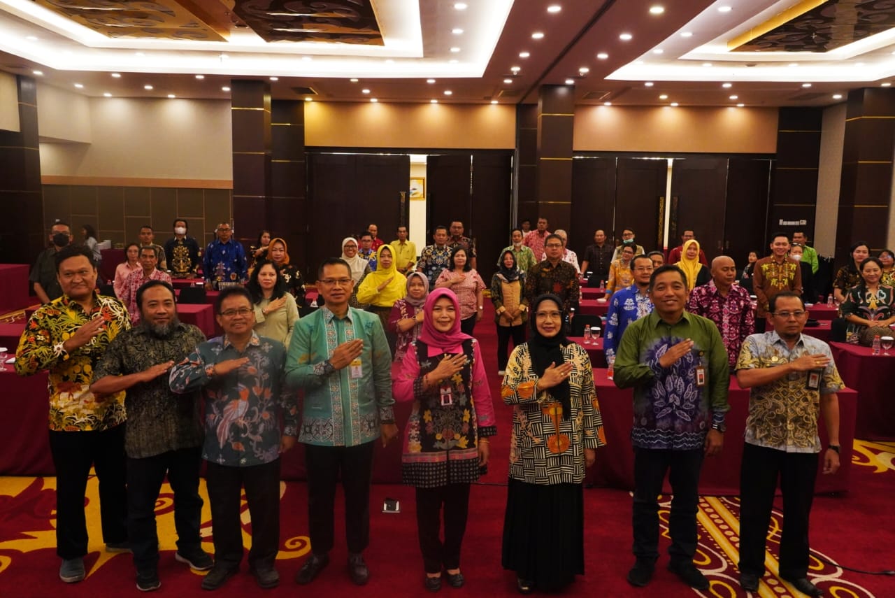 Asisten Ekbang Sri Widanarni Buka Rakor PMHS dan Pelaporan PMK Se-Kalteng Tahun 2023