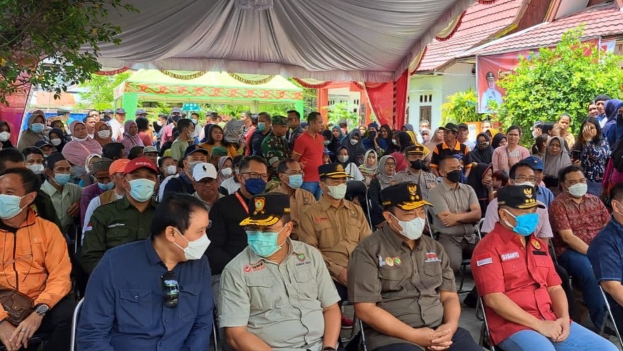 Gubernur Serahkan BLT BBM Bagi Pelaku Usaha Perikanan se-Kalteng