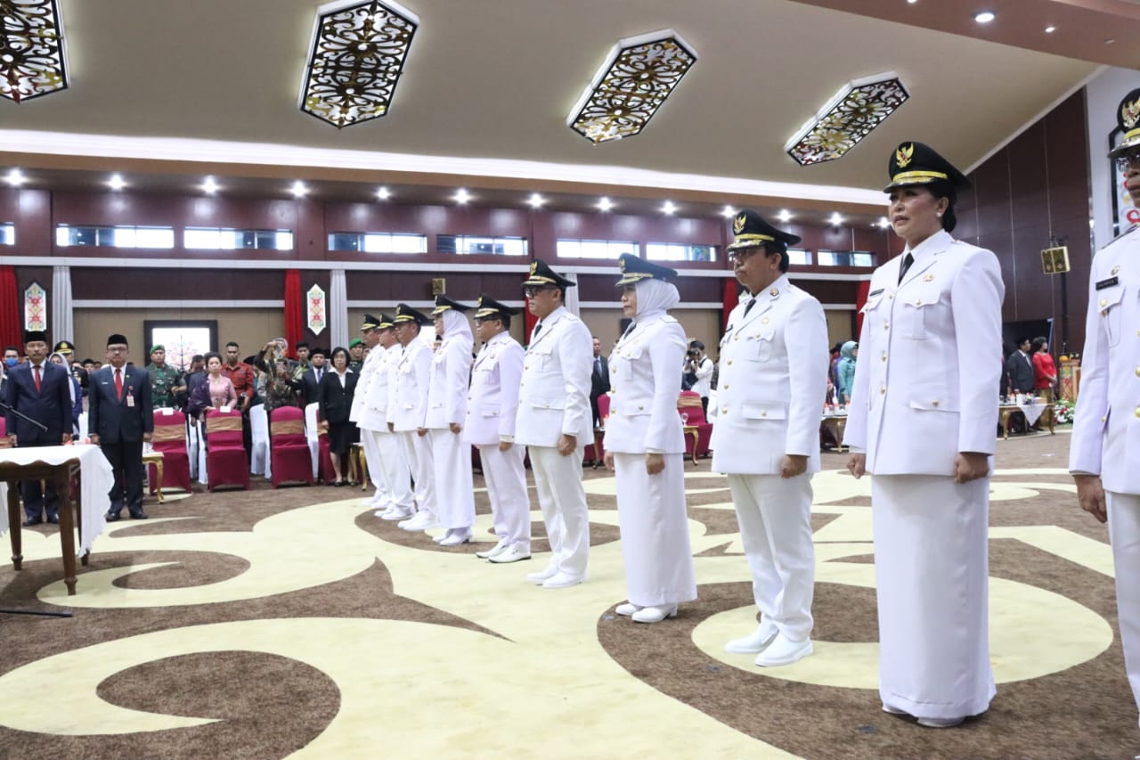 Gubernur Sugianto Sabran atas nama Presiden RI Lantik Pj. Wali Kota dan 9 Pj. Bupati di Provinsi Kalimantan Tengah