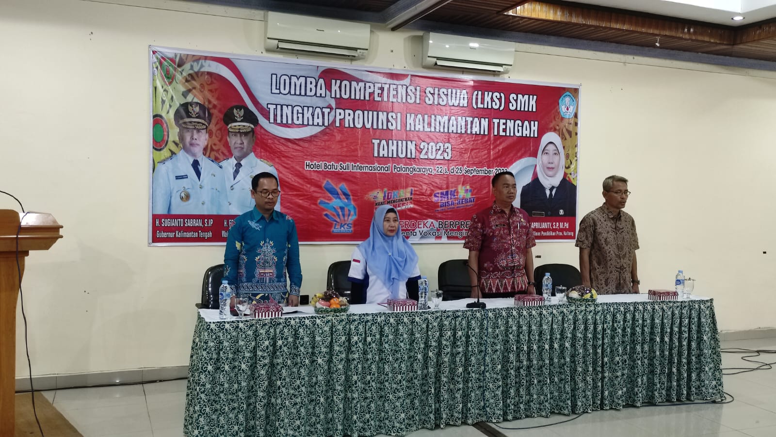 Kadisdik Buka Lomba Kompetensi Siswa SMK Provinsi Kalimantan Tengah