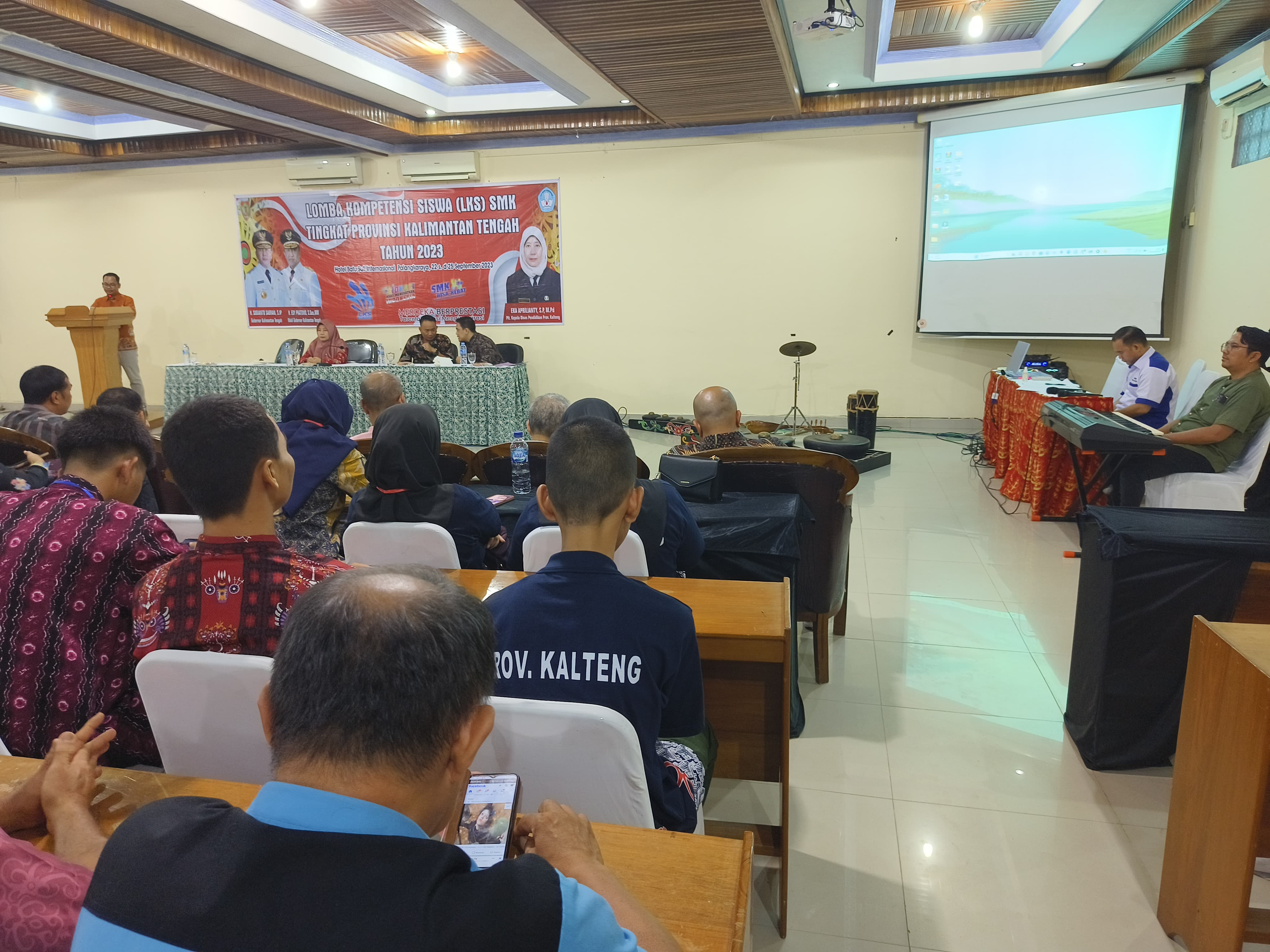 Kadisdik Buka Lomba Kompetensi Siswa SMK Provinsi Kalimantan Tengah