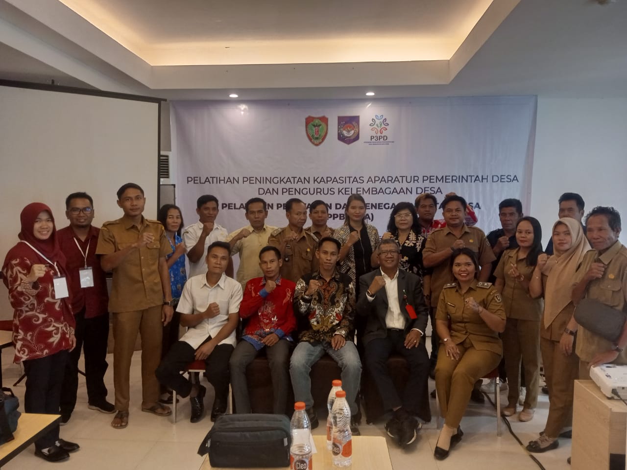 Kepala Badan Kesbangpol Prov. Kalteng Hadiri Pelatihan Peningkatan Kapasitas Aparatur Pemerintah Desa dan Pengurus Kelembagaan Desa 