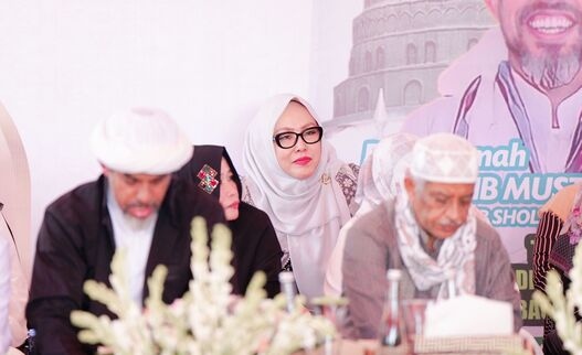 Kepala Disbudpar Prov. Kalteng Hadiri Peringatan Maulid Nabi Muhammad S.A.W 1446 H