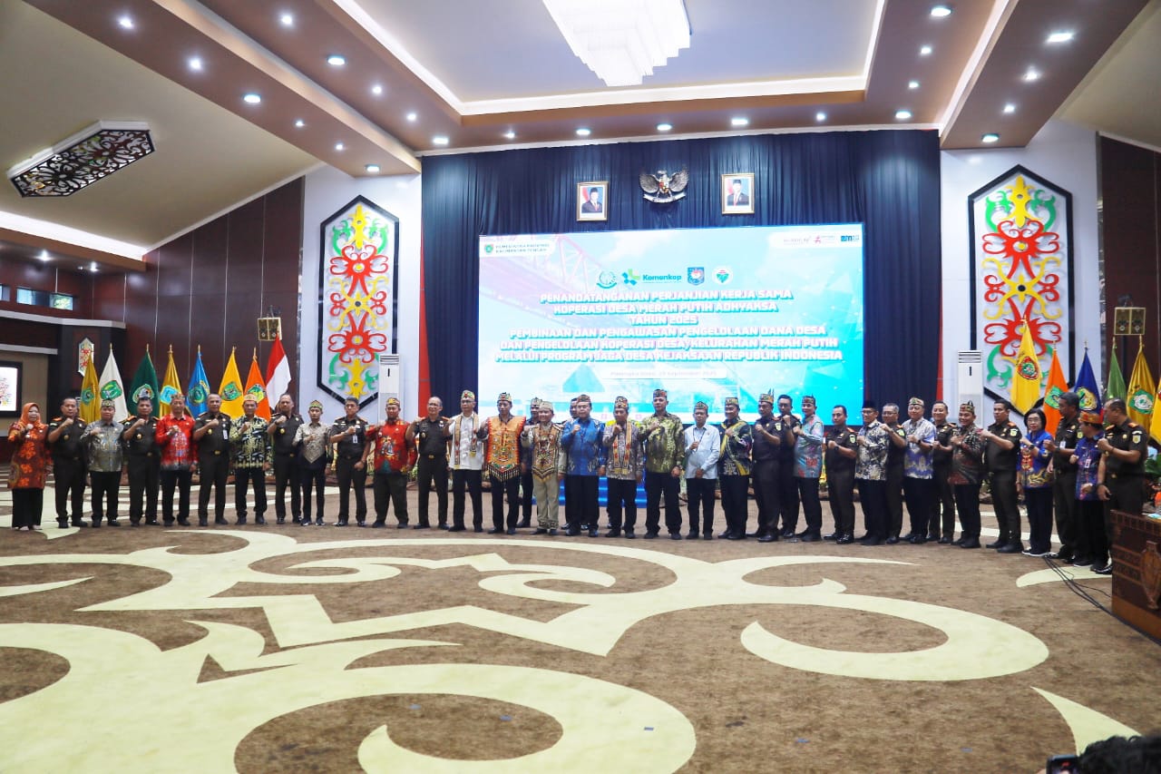 Gubernur Kalteng dan Kejaksaan Teken PKS Jaksa Garda Desa dan Koperasi Merah Putih