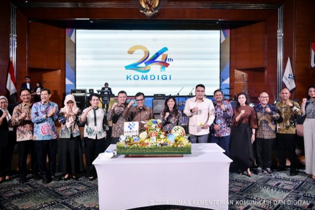 Kesederhanaan Jadi Jalan Inovasi, Pesan Meutya Hafid di HUT ke-24 Komdigi
