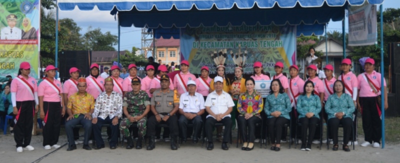 Bupati Kapuas Buka Jambore PKK Di Tiga Kecamatan