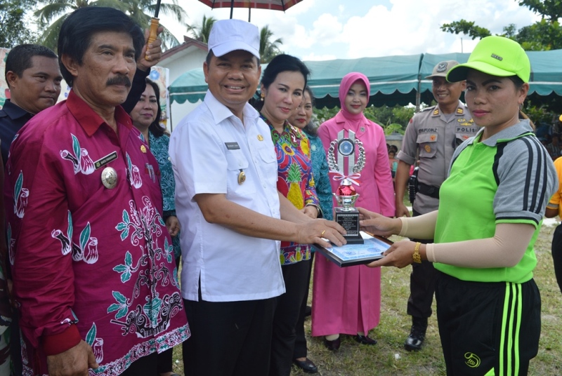 Bupati Kapuas Buka Jambore PKK Di Tiga Kecamatan