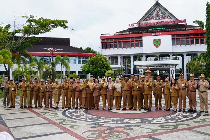 Seluruh ASN dan Pegawai Kontrak Hadiri Apel Gabungan Pemerintah Prov Kalteng