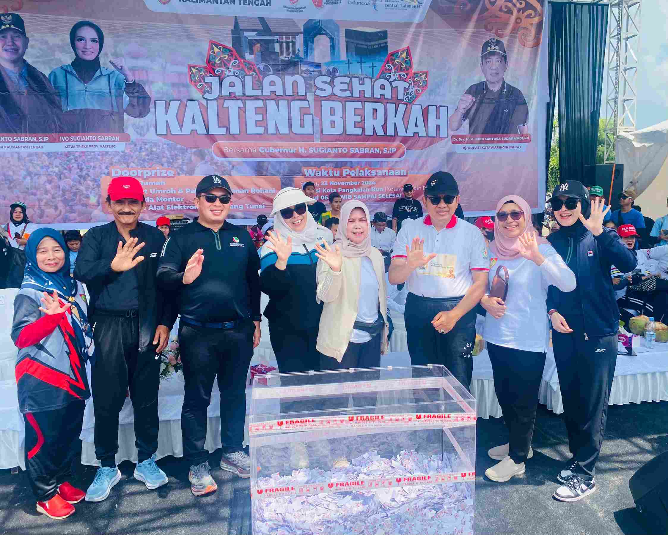 Hadiri Jalan Sehat, Kepala BKD: Tingkatkan Kebersamaan dan Kesehatan