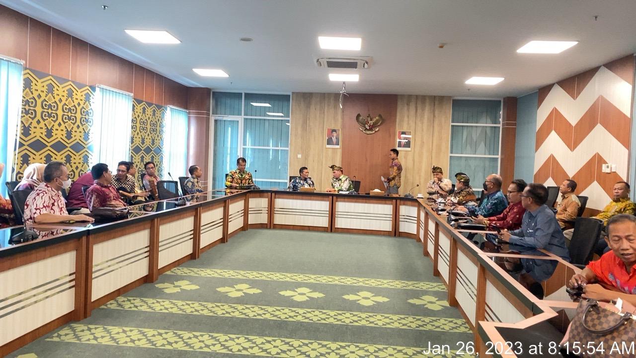 Pemkab Kobar Lakukan Kunjungan Kerja ke Pemkab Lombok Tengah