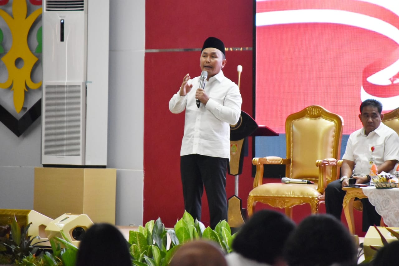 Tingkatkan Etos Kerja, Gubernur Sugianto Sabran Tatap Muka Bersama Pejabat Administrator dan Pengawas di Lingkungan Pemprov. Kalteng