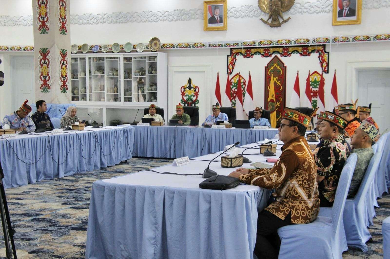 Plt. Sekda Kalteng Leonard S. Ampung Pimpin Rakor Unsur Pendukung KHBS, Tegaskan Penyaluran Bantuan Tepat Sasaran dan Terintegrasi   