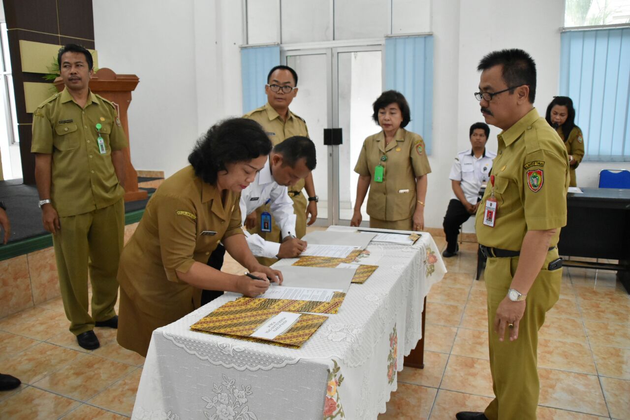 Diskominfo Prov. Kalteng Menggelar Acara Sertijab Pegawai Eselon III dan IV