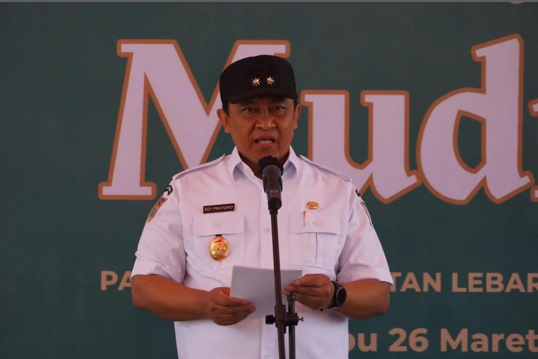 Wagub Edy Pratowo Lepas Peserta Angkutan Mudik Gratis