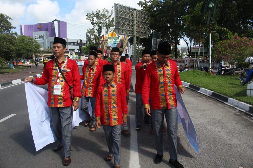 Mobil Hias STQ Asal Kapuas Mampu Pukau Penonton