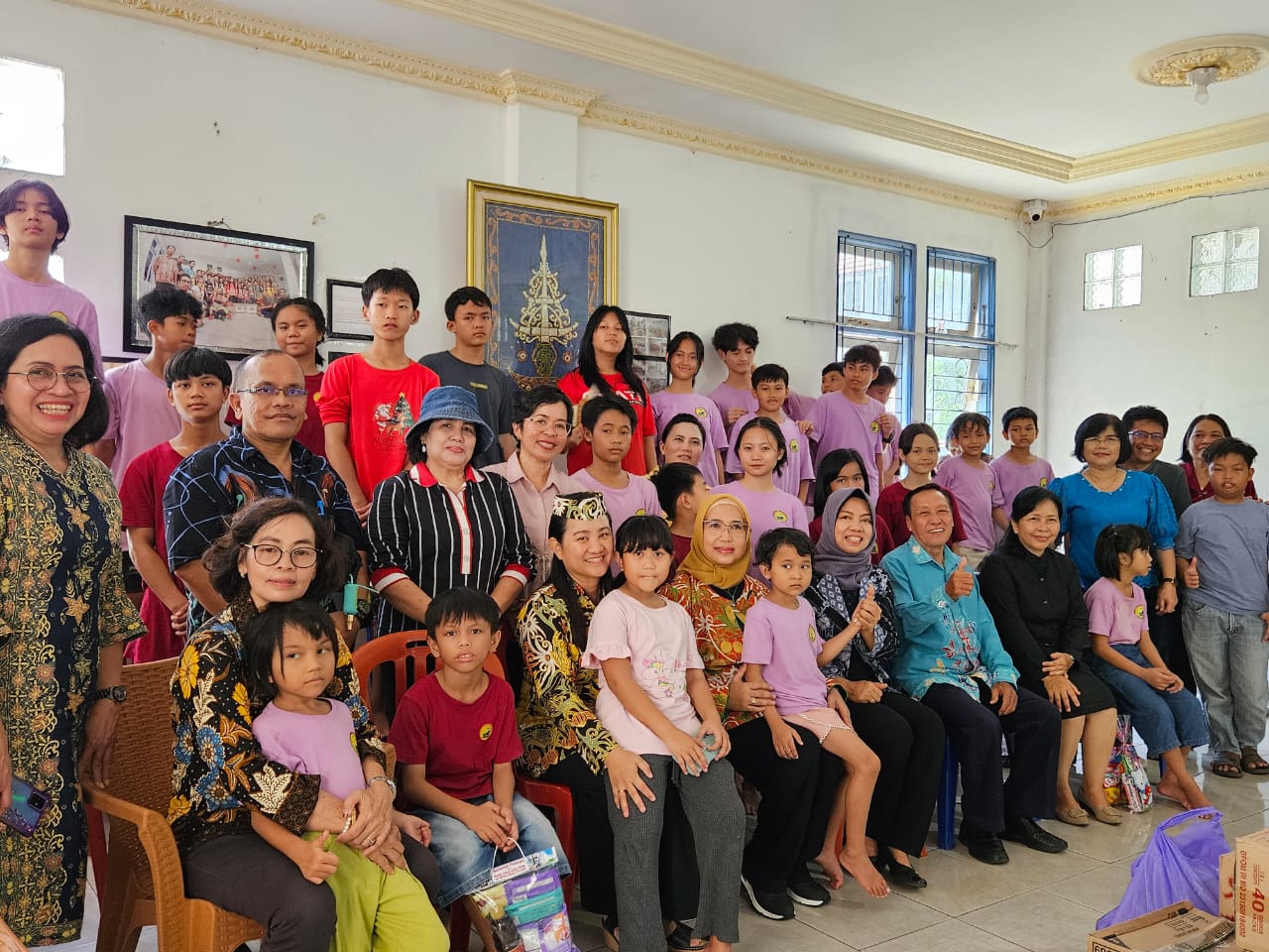 Kadis TPHP Prov. Kalteng Kunjungi Panti Asuhan Dalam Rangka Perayaan Paskah Lingkup Dinas TPHP-KP Tahun 2024