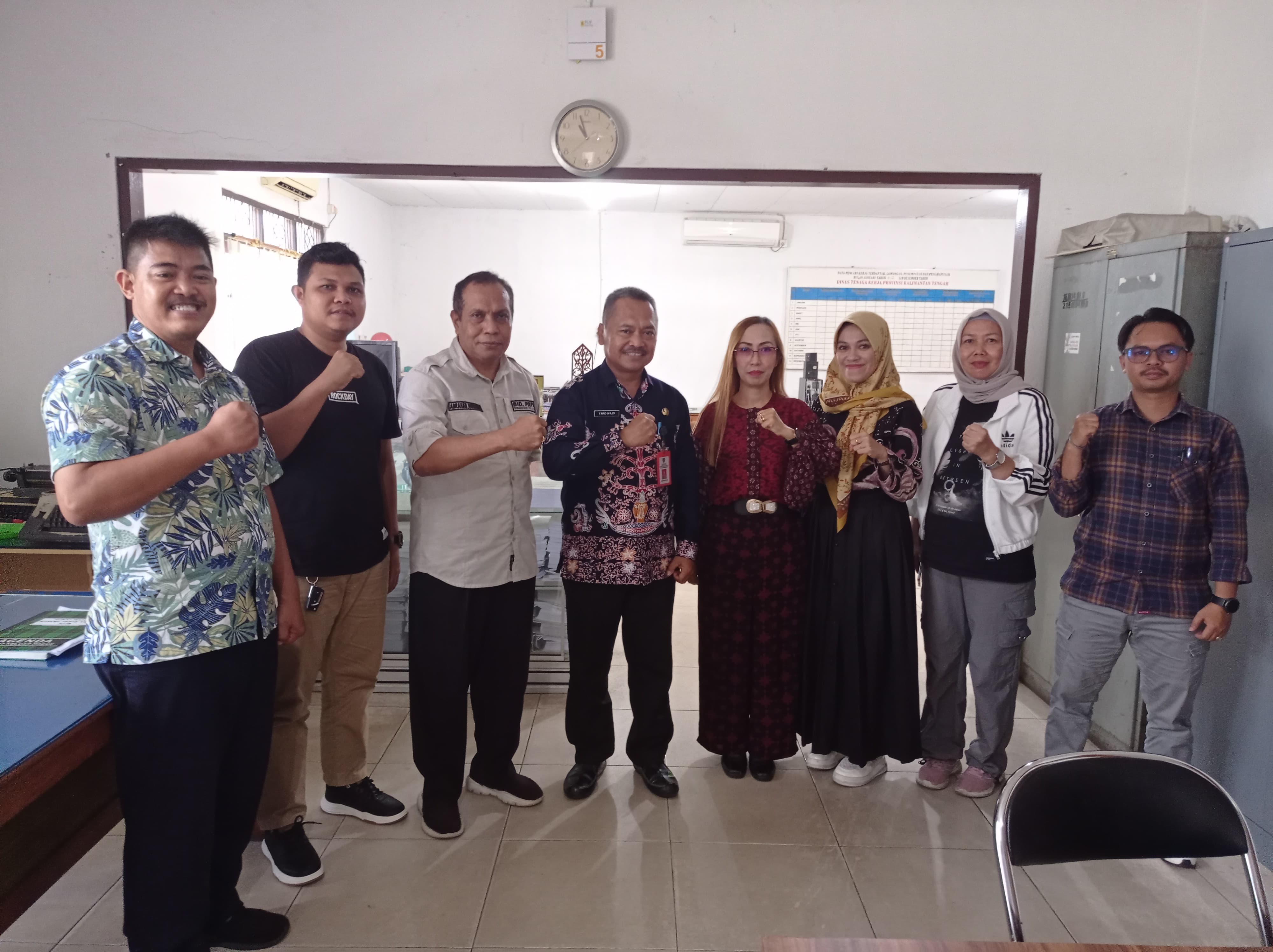 Disnakertrans Prov. Kalteng Terima Kunjungan Disnakertrans Kab. Mura